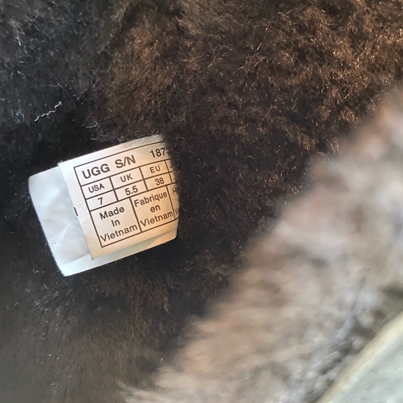 Ugg Side-Button Bailey Boot, Tall - Picture 6 of 6